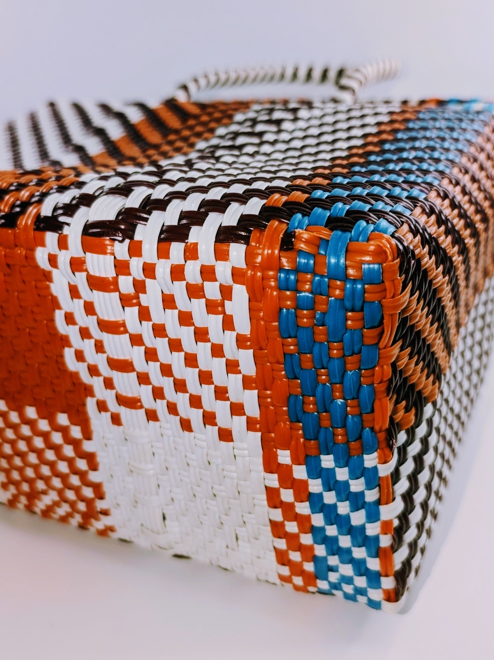 Handwoven Plastic Tote Bag Colorful Mexican Market Basket Artisan - Picture 4 of 8